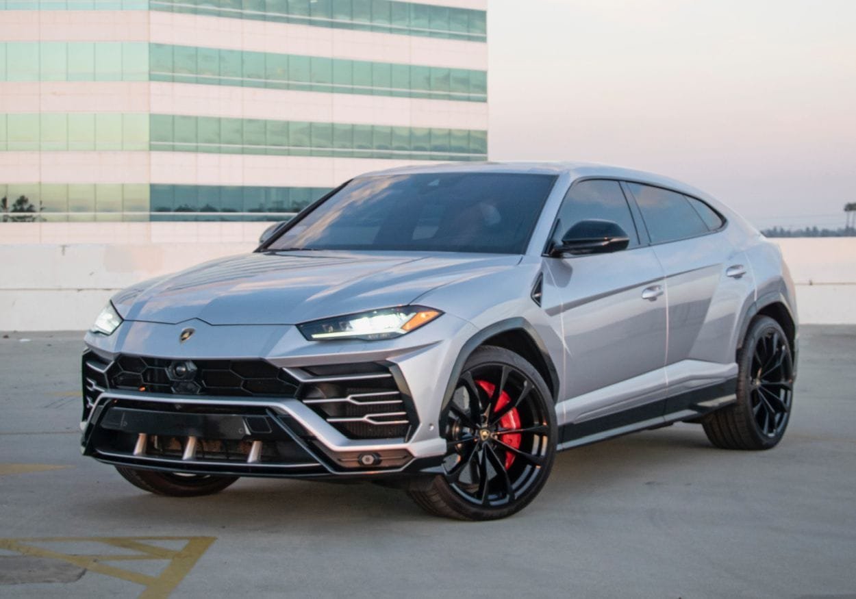 Silver Lamborghini Urus| Exotic Drives LA Car Rentals